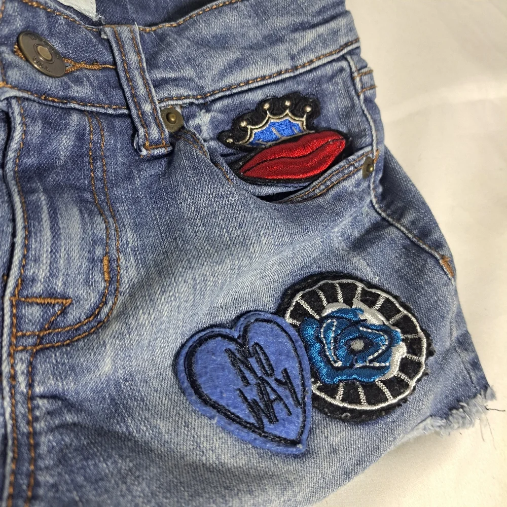 Hudson Kids Girls Size 7 Blue Distressed Denim Jean Patch Cut‎ Off Shorts